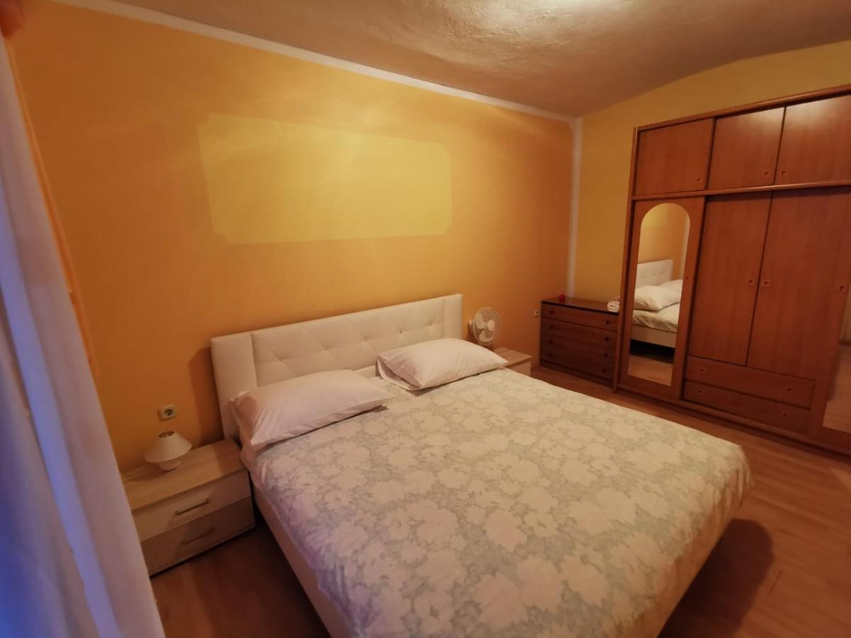 Apartment Oblak Vrsi Exterior foto